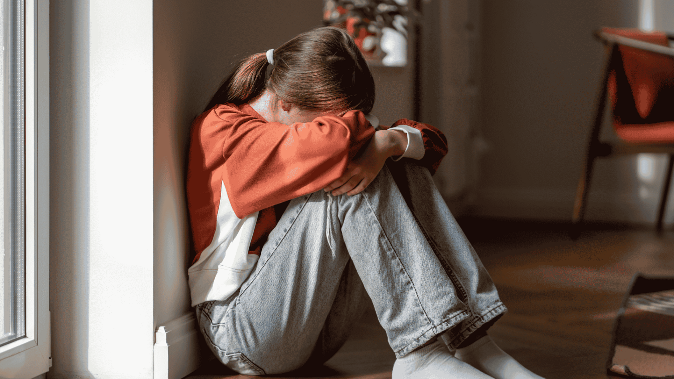 Heartbreak Healing Through Cuddling and Somatic Touch: A Guide to Recovery