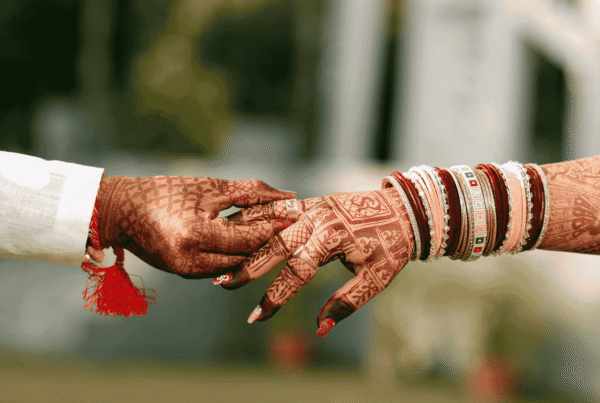 Ways to Emotionally Connect with a Man and Deepen Your Bond