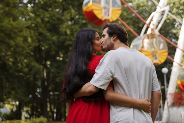 Couples Can Maintain Romantic Connection