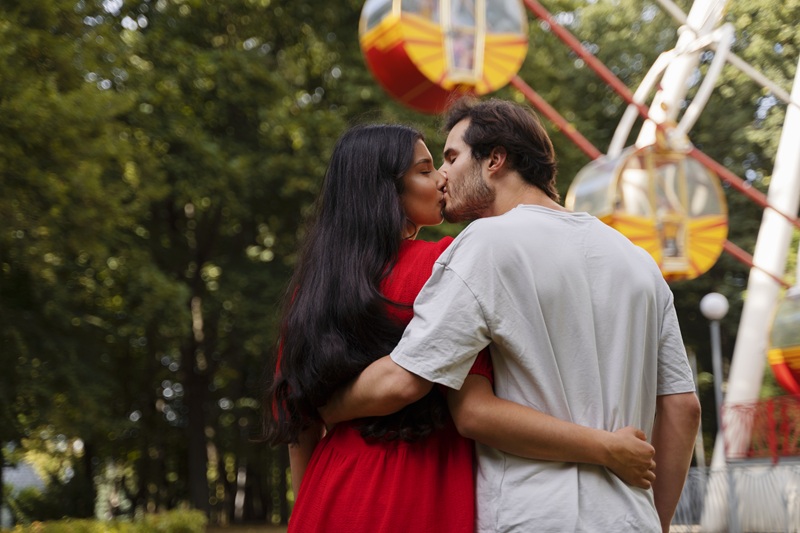 Couples Can Maintain Romantic Connection